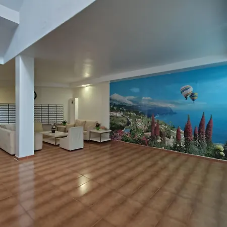 アパート Parque Royal 2 アデヘ